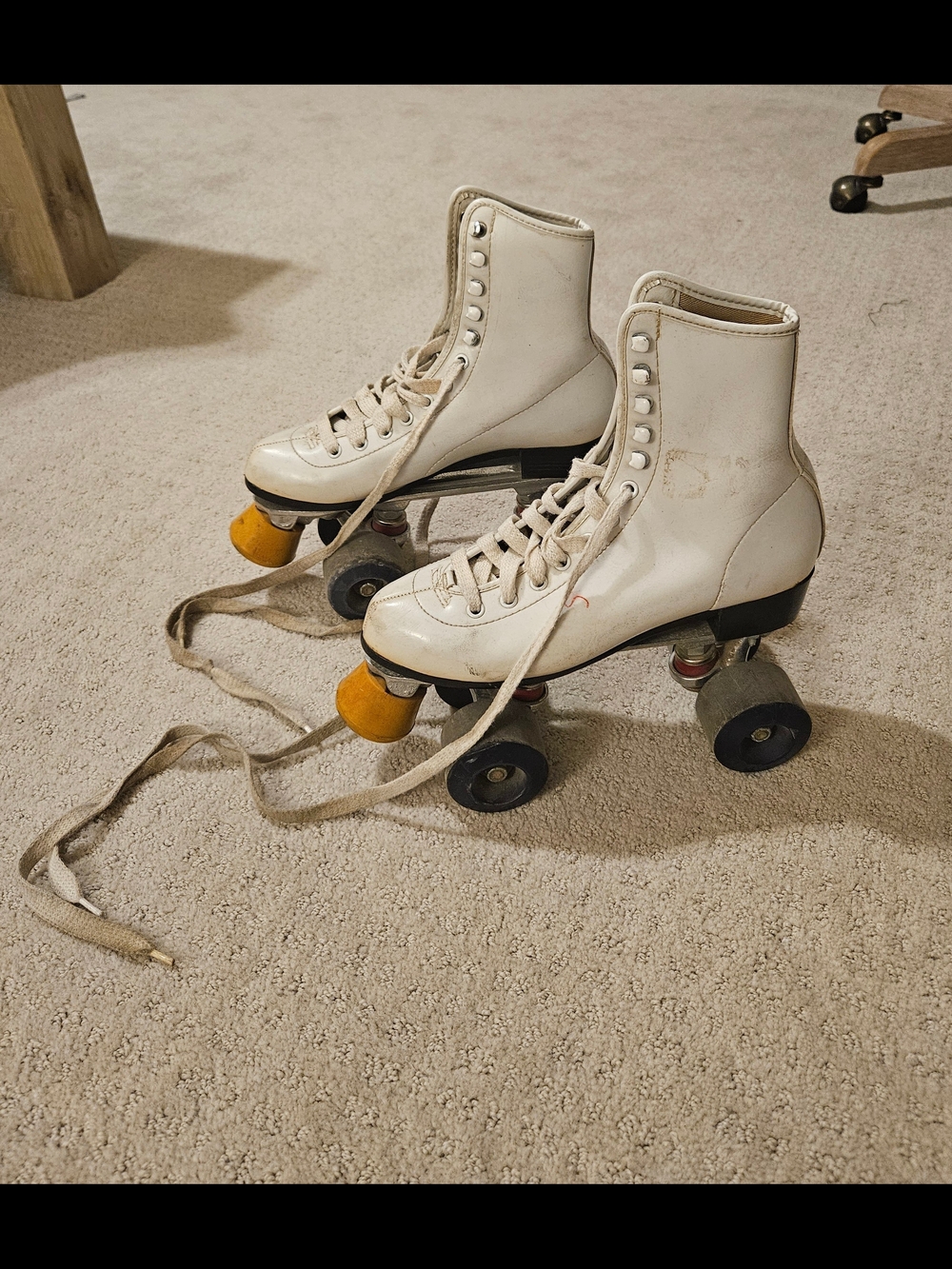 Women's White Classic High-Top Roller Skates
